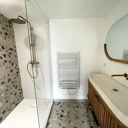 Charmante Maison Avec Piscine *