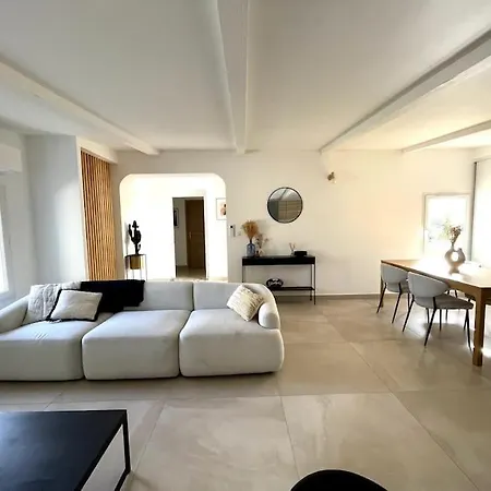 Charmante Maison Avec Piscine Villa Garons